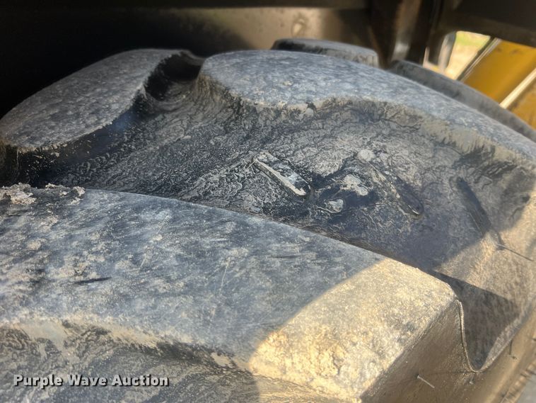 image for item LI9547 2009 John Deere 410J  backhoe