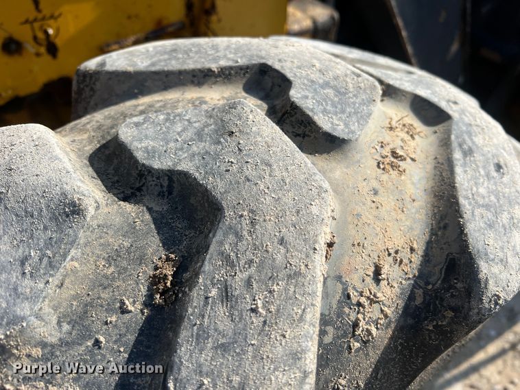 image for item LI9547 2009 John Deere 410J  backhoe