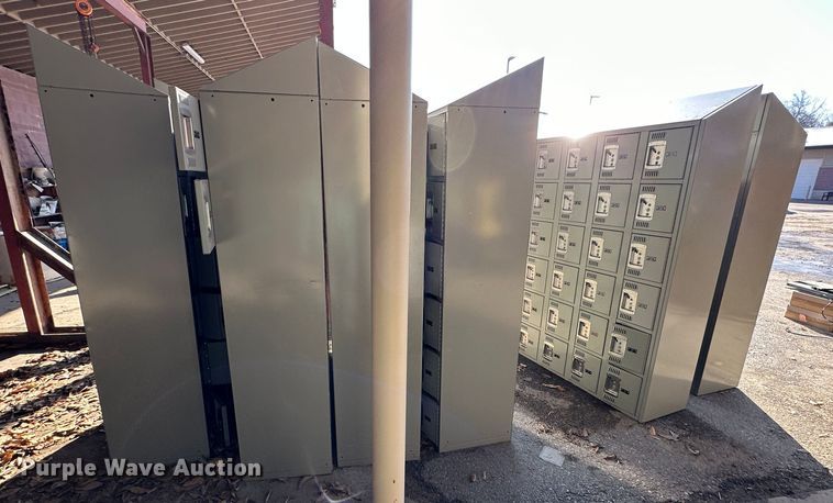 image for item LN9144 (8) lockers