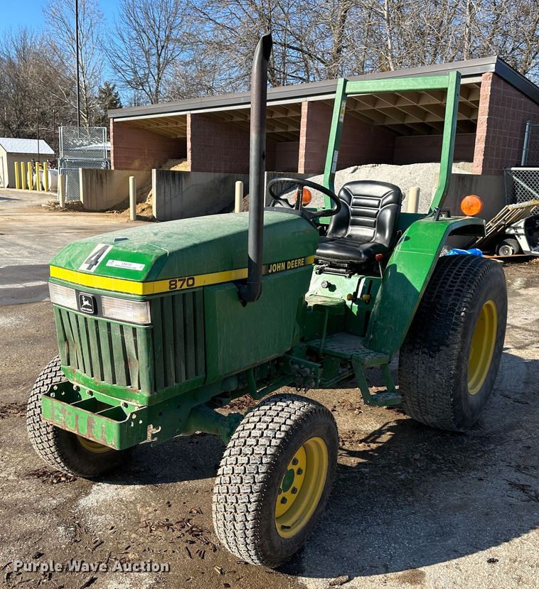 image for item LN9145 1998 John Deere 870  MFWD tractor