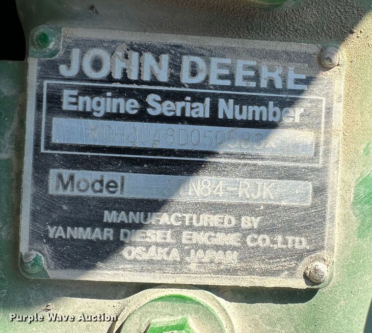 image for item LN9145 1998 John Deere 870  MFWD tractor
