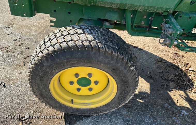 image for item LN9145 1998 John Deere 870  MFWD tractor