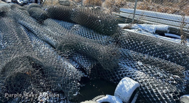 image for item LN9148 Chain link fence