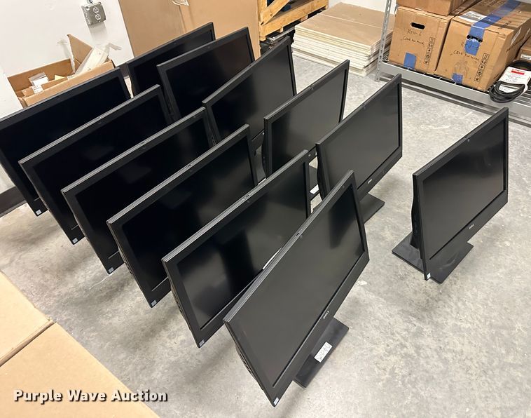 image for item LN9149 (12) Dell OptiPlex 7440 monitors
