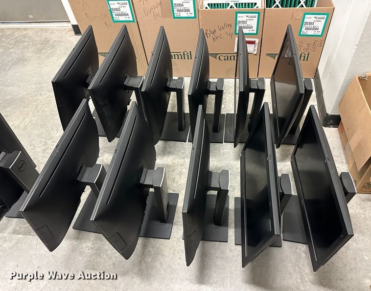 image for item LN9149 (12) Dell OptiPlex 7440 monitors