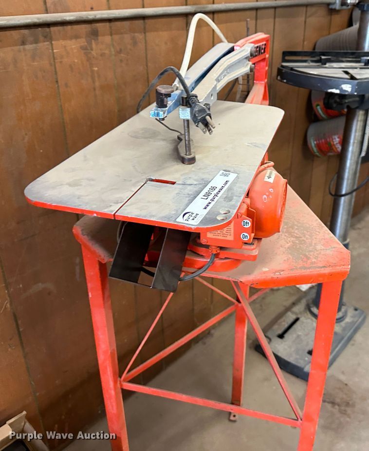 image for item LN9186 Hegner  scroll saw