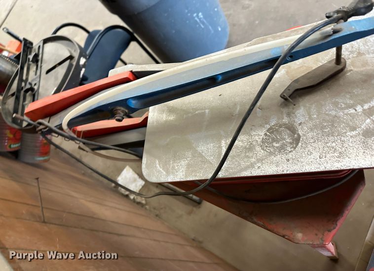 image for item LN9186 Hegner  scroll saw