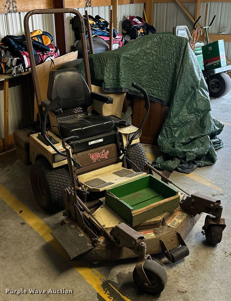 image for item LN9329 Grasshopper 616  ZTR lawn mower