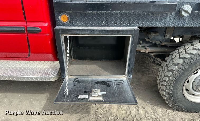 image for item LN9339 2001 Dodge Ram 2500 Laramie SLT  flatbed pickup truck