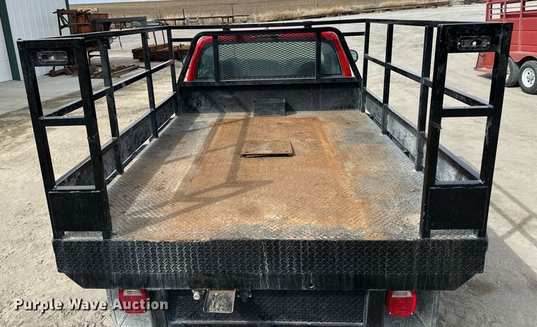 image for item LN9339 2001 Dodge Ram 2500 Laramie SLT  flatbed pickup truck