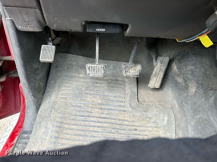 image for item LN9339 2001 Dodge Ram 2500 Laramie SLT  flatbed pickup truck