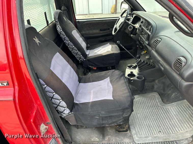 image for item LN9339 2001 Dodge Ram 2500 Laramie SLT  flatbed pickup truck