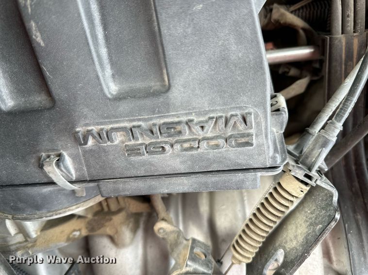 image for item LN9339 2001 Dodge Ram 2500 Laramie SLT  flatbed pickup truck