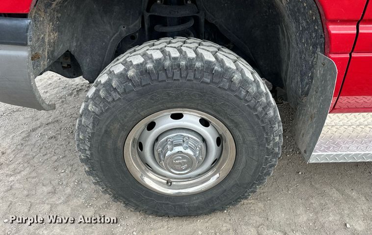 image for item LN9339 2001 Dodge Ram 2500 Laramie SLT  flatbed pickup truck