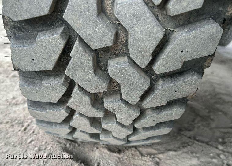 image for item LN9339 2001 Dodge Ram 2500 Laramie SLT  flatbed pickup truck