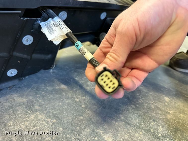 image for item LN9344 Pickup truck parts