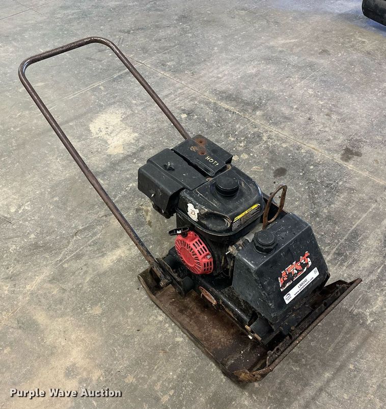 image for item LN9345 Best S28A  plate compactor