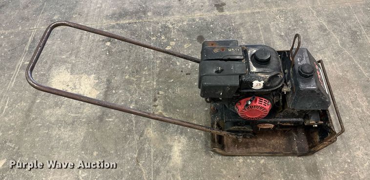 image for item LN9345 Best S28A  plate compactor