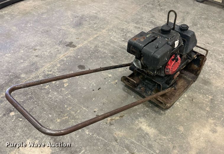 image for item LN9345 Best S28A  plate compactor