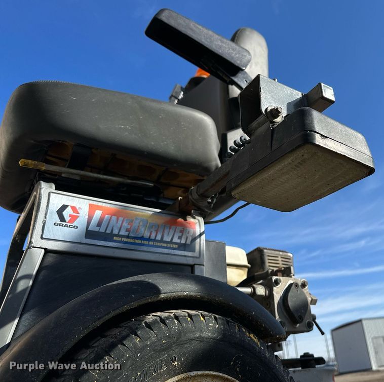 image for item LN9346 Graco LineDriver  paint striper