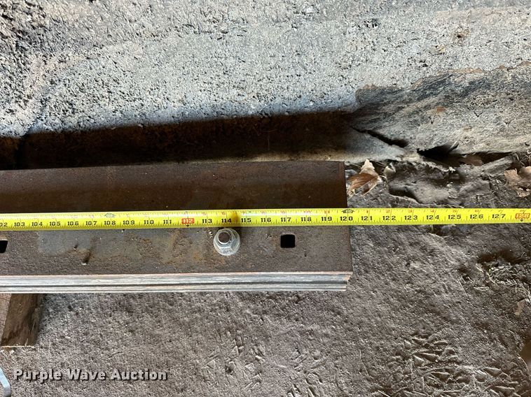 image for item LN9347 (19) snow plow cutting edges