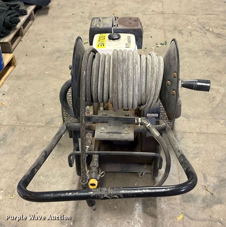 image for item LN9351 RSC 3004  pressure washer