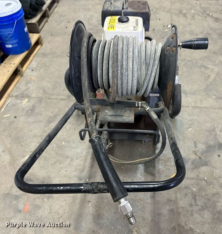 image for item LN9351 RSC 3004  pressure washer