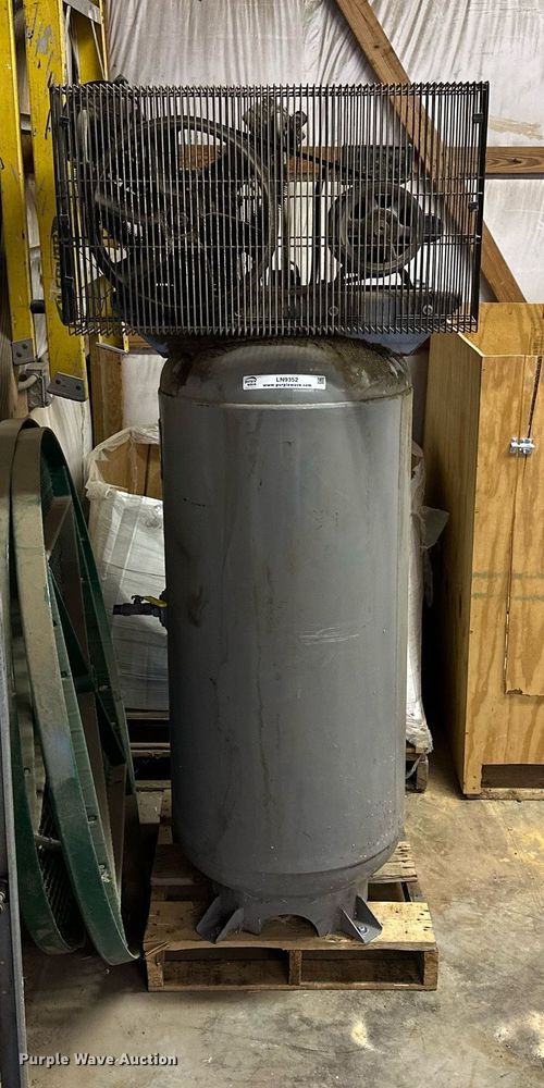 image for item LN9352 Ingersoll Rand T30  air compressor