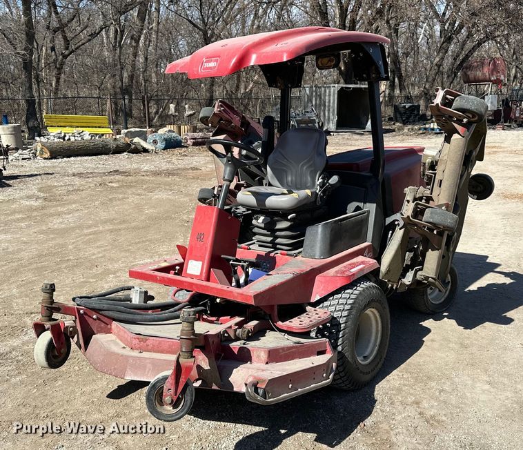 image for item LN9356 Toro Groundsmaster 4000D  lawn mower