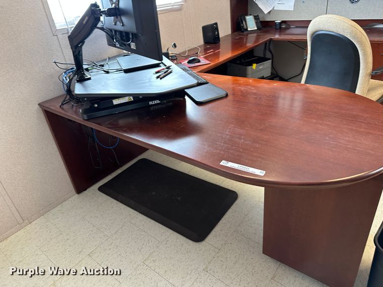 image for item LP9843 Office supplies