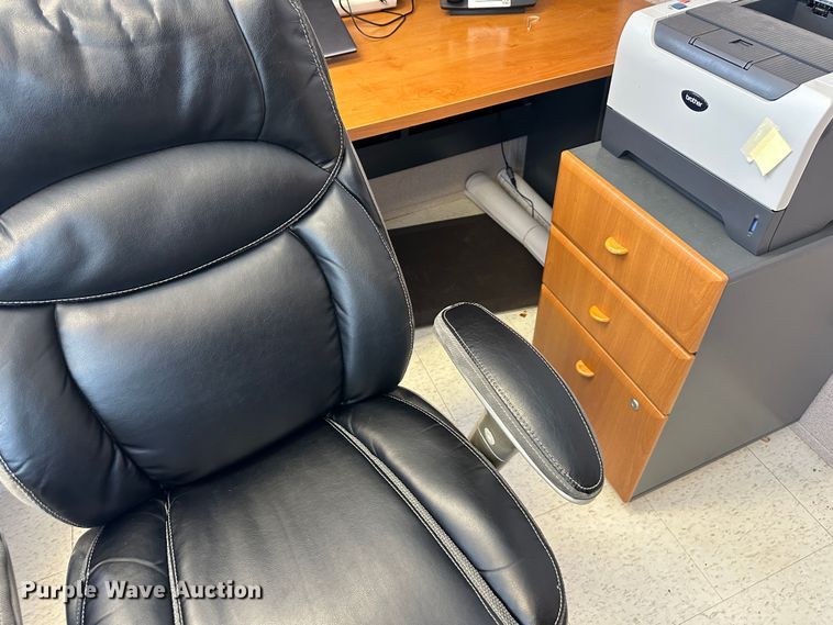 image for item LP9843 Office supplies