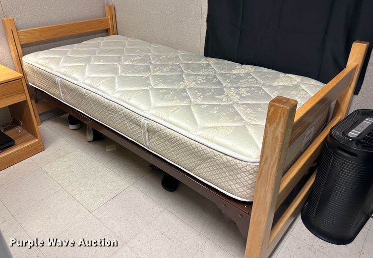 image for item LP9844 Office supplies