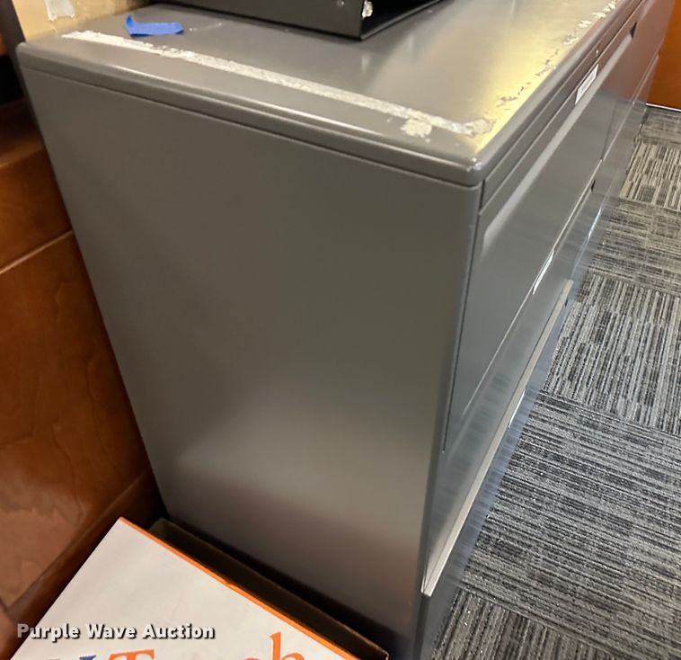 image for item LP9846 Office supplies