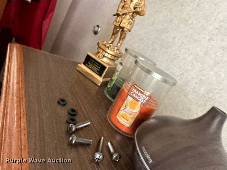 image for item LP9846 Office supplies