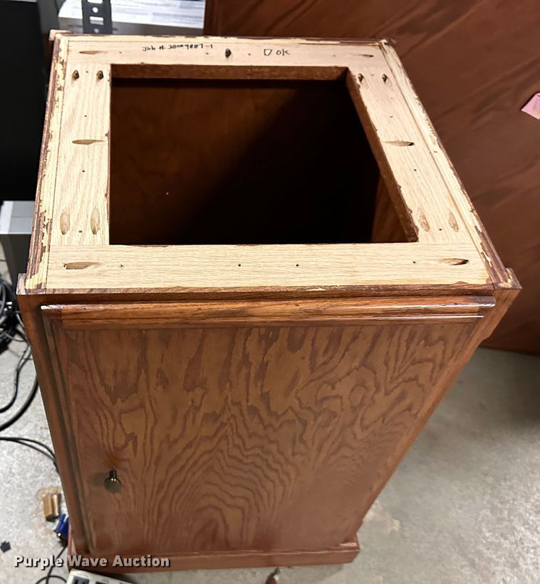 image for item LP9846 Office supplies