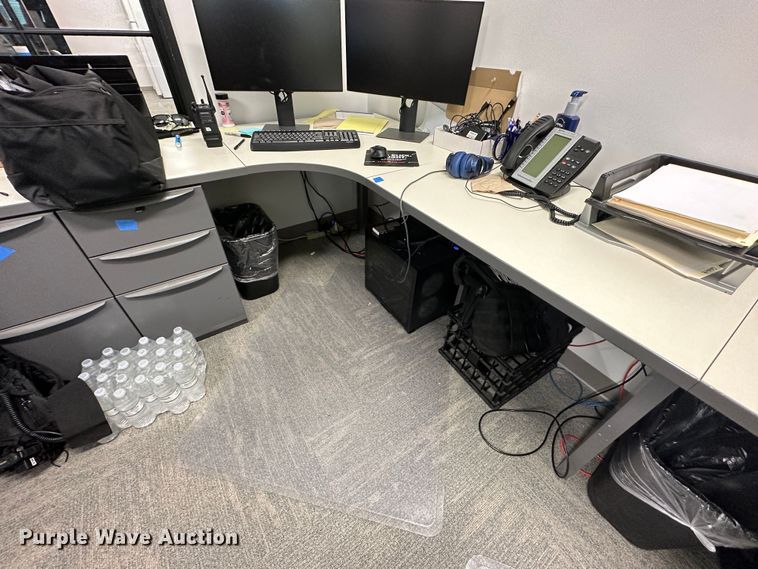 image for item LP9849 Office furniture