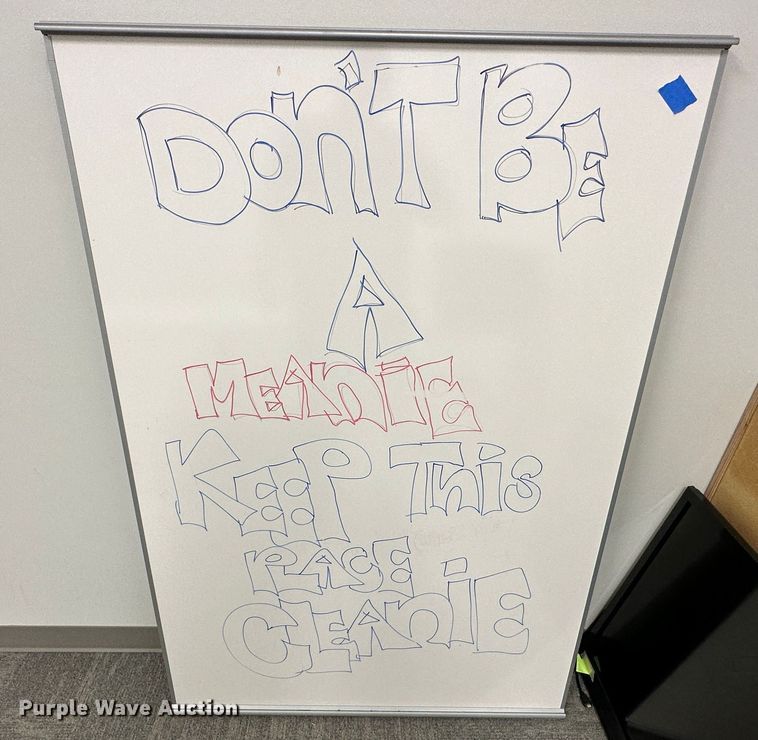 image for item LP9849 Office furniture