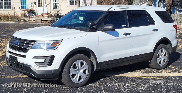 image for item LR9199 2016 Ford Explorer Police Interceptor  SUV