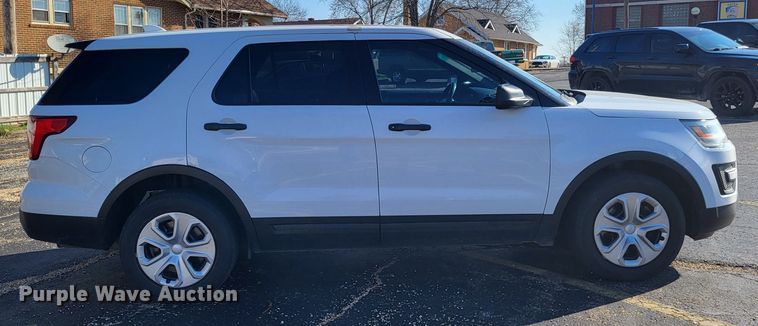 image for item LR9199 2016 Ford Explorer Police Interceptor  SUV