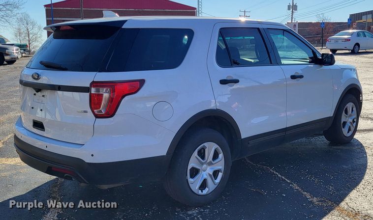 image for item LR9199 2016 Ford Explorer Police Interceptor  SUV