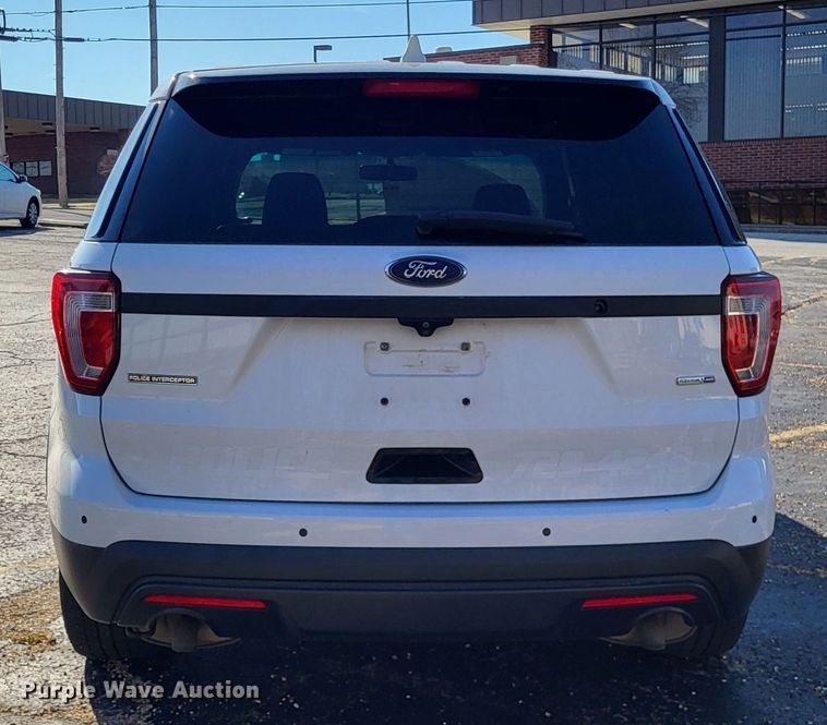 image for item LR9199 2016 Ford Explorer Police Interceptor  SUV