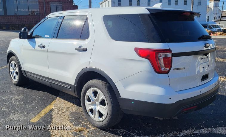 image for item LR9199 2016 Ford Explorer Police Interceptor  SUV