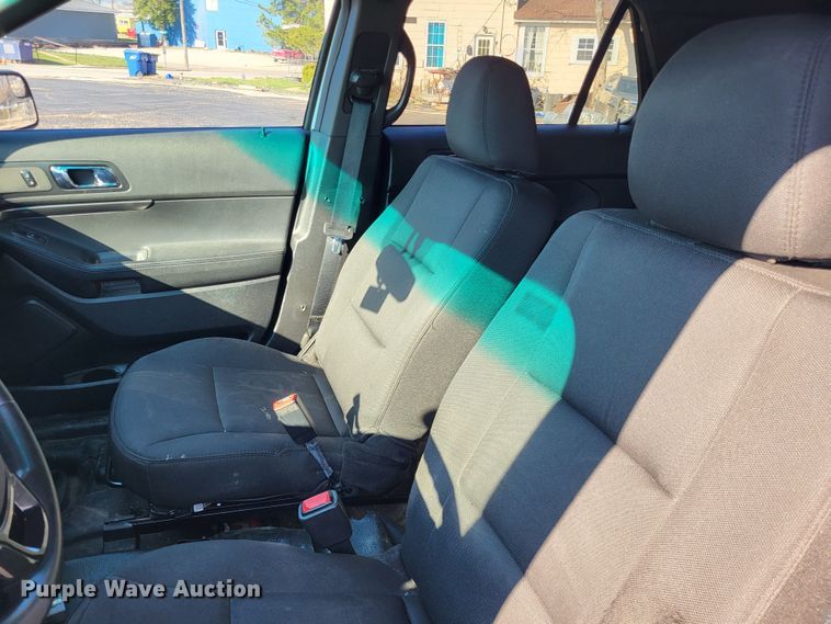 image for item LR9199 2016 Ford Explorer Police Interceptor  SUV