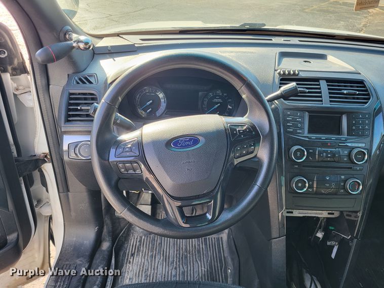 image for item LR9199 2016 Ford Explorer Police Interceptor  SUV