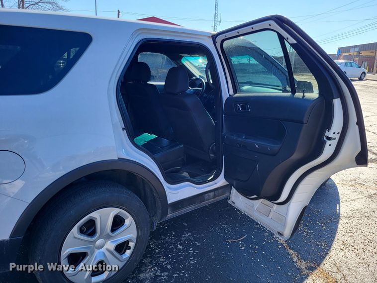 image for item LR9199 2016 Ford Explorer Police Interceptor  SUV