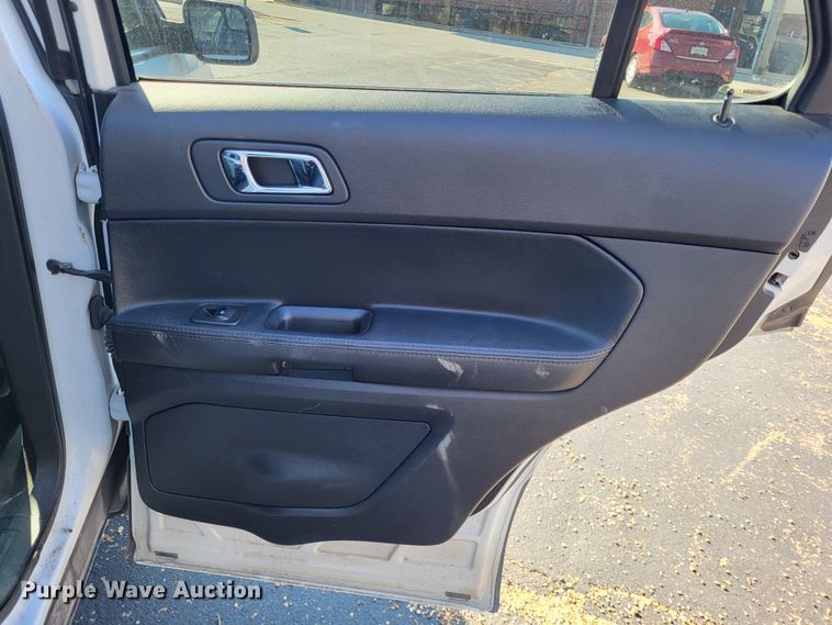 image for item LR9199 2016 Ford Explorer Police Interceptor  SUV