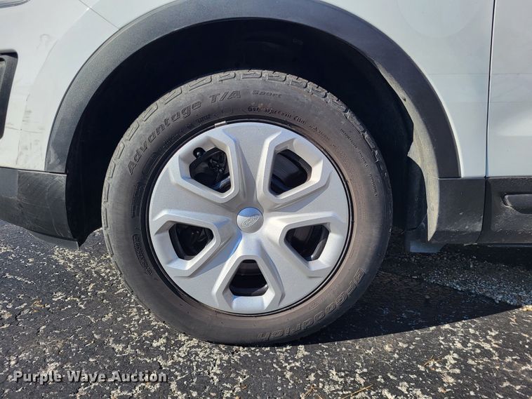 image for item LR9199 2016 Ford Explorer Police Interceptor  SUV