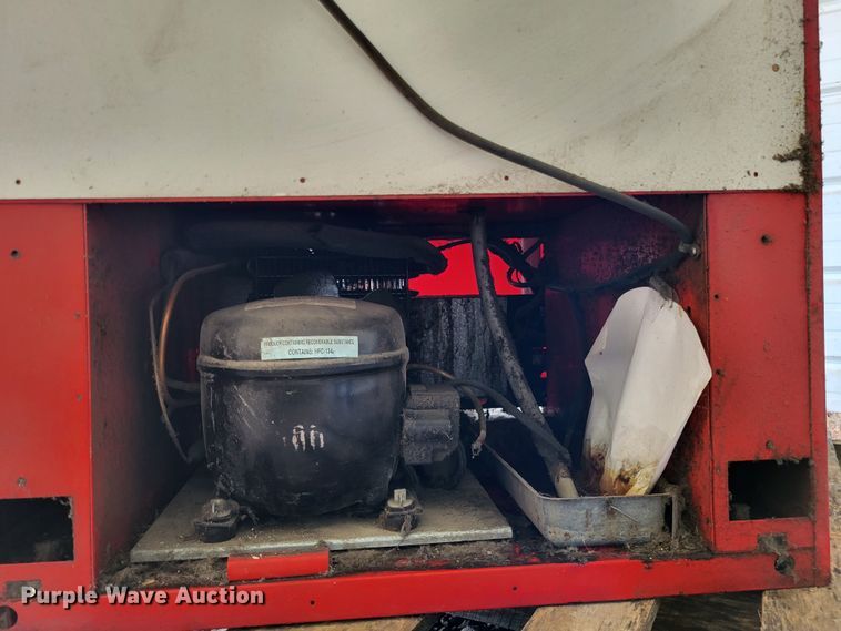 image for item LR9200 Dixie-Narco DNCB240CC/138-6  vending machine