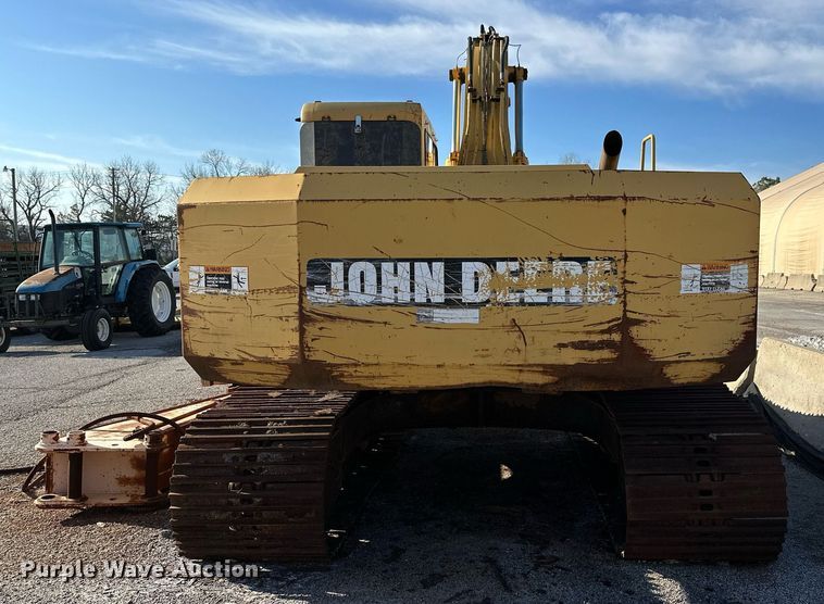 image for item LR9547 1995 John Deere 690E LC  excavator