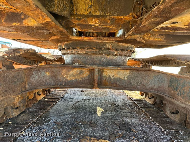 image for item LR9547 1995 John Deere 690E LC  excavator